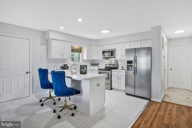 12225 W LAWN LN, Hagerstown, MD 21740