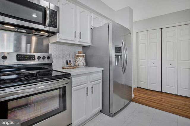 12225 W LAWN LN, Hagerstown, MD 21740