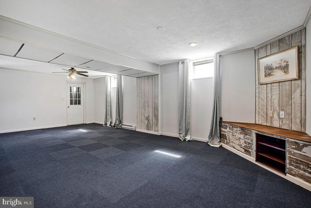 12225 W LAWN LN, Hagerstown, MD 21740
