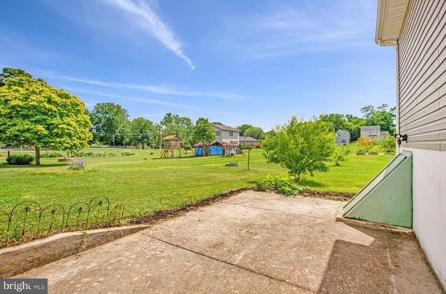 12225 W LAWN LN, Hagerstown, MD 21740