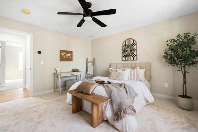 40 Filipe Way B, Taunton, MA 02780