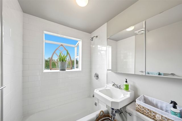 7033 153rd Avenue SE, Snohomish, WA 98290