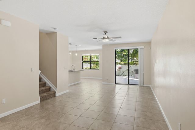 340 NW 33rd Lane, Pompano Beach, FL 33069
