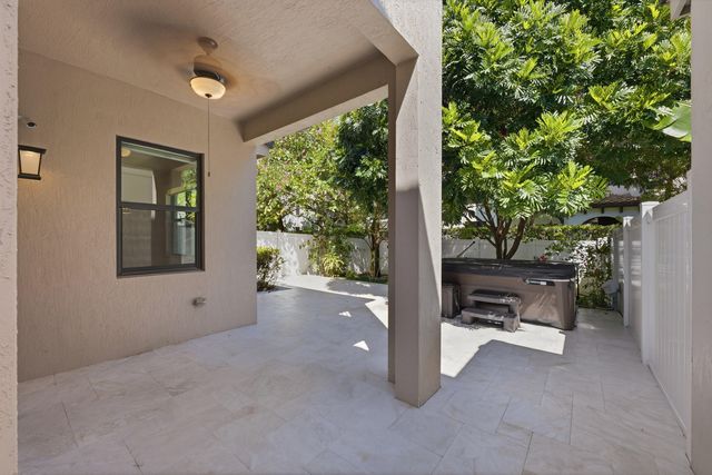 340 NW 33rd Lane, Pompano Beach, FL 33069