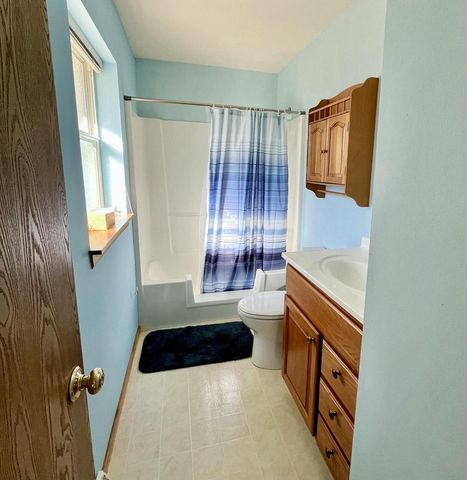 411 Prairie Hill WAY, Waterford, WI 53185