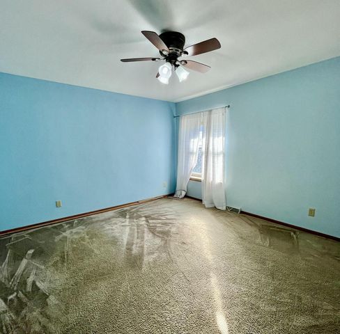 411 Prairie Hill WAY, Waterford, WI 53185