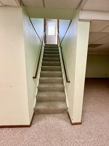 411 Prairie Hill WAY, Waterford, WI 53185