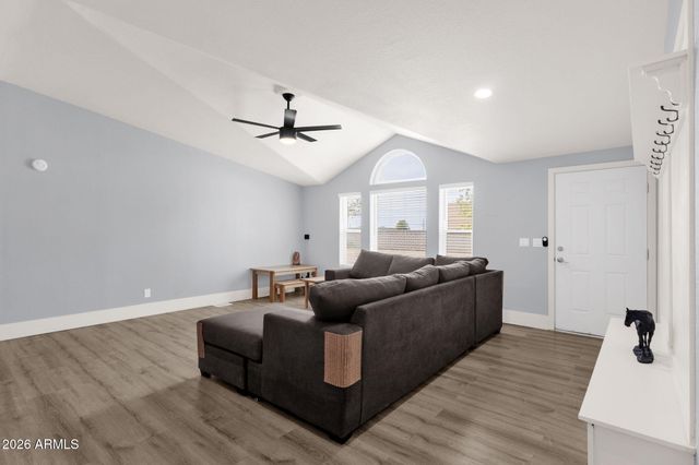 851 W QUAIL Circle, San Tan Valley, AZ 85143