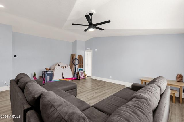 851 W QUAIL Circle, San Tan Valley, AZ 85143