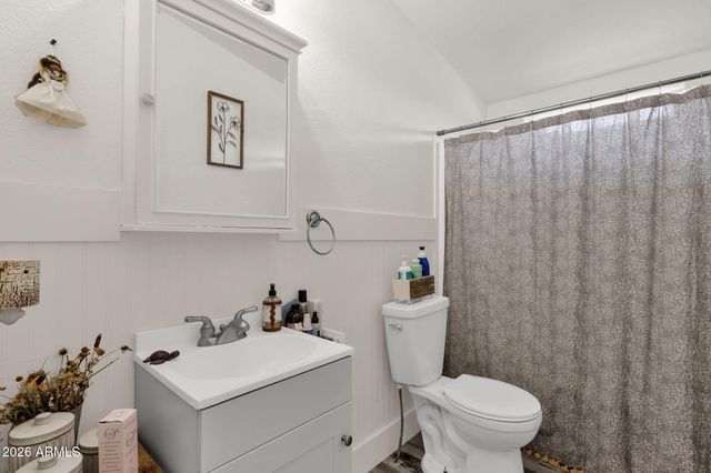 851 W QUAIL Circle, San Tan Valley, AZ 85143