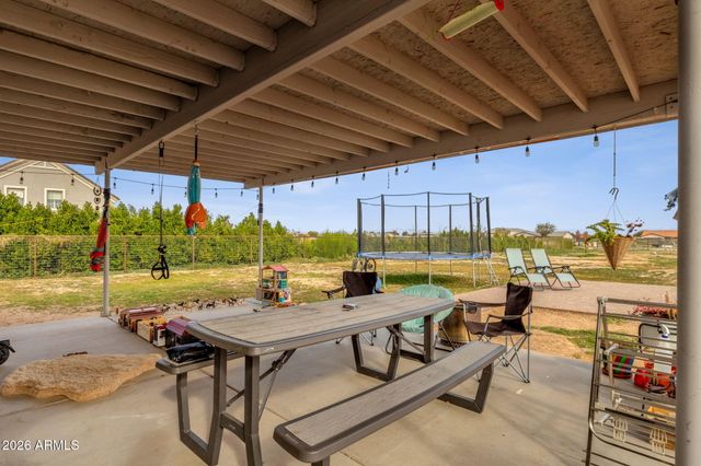 851 W QUAIL Circle, San Tan Valley, AZ 85143