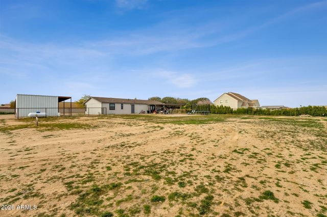 851 W QUAIL Circle, San Tan Valley, AZ 85143