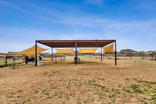 851 W QUAIL Circle, San Tan Valley, AZ 85143