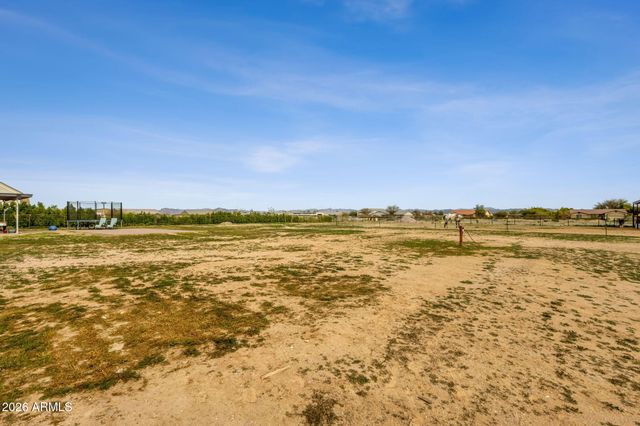 851 W QUAIL Circle, San Tan Valley, AZ 85143