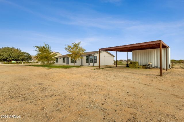 851 W QUAIL Circle, San Tan Valley, AZ 85143