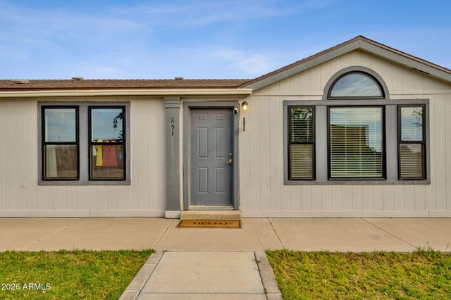 851 W QUAIL Circle, San Tan Valley, AZ 85143