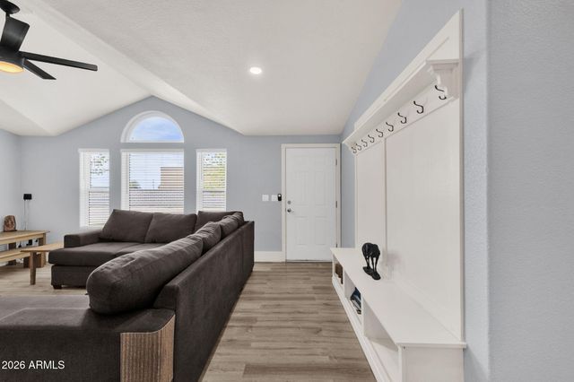 851 W QUAIL Circle, San Tan Valley, AZ 85143