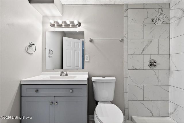 4313 Dover Rd, Louisville, KY 40216