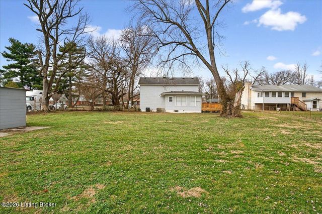 4313 Dover Rd, Louisville, KY 40216