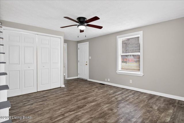 4313 Dover Rd, Louisville, KY 40216