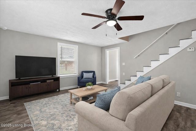 4313 Dover Rd, Louisville, KY 40216