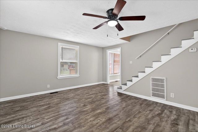 4313 Dover Rd, Louisville, KY 40216