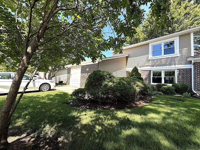 235 Hedgerow Drive, Bloomingdale, IL 60108