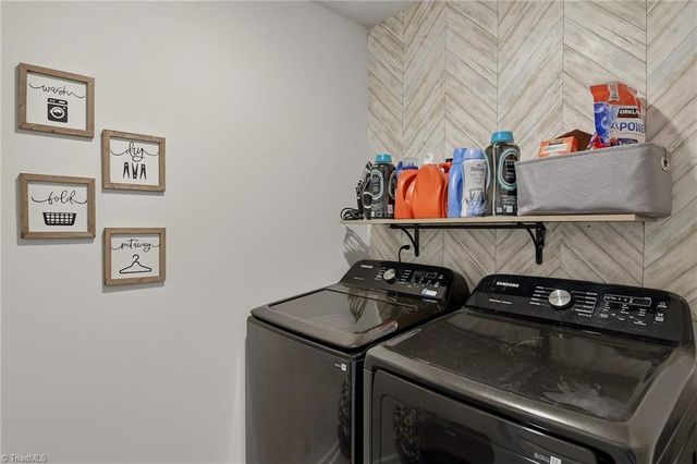 3626 Tyburn Trace, Browns Summit, NC 27214