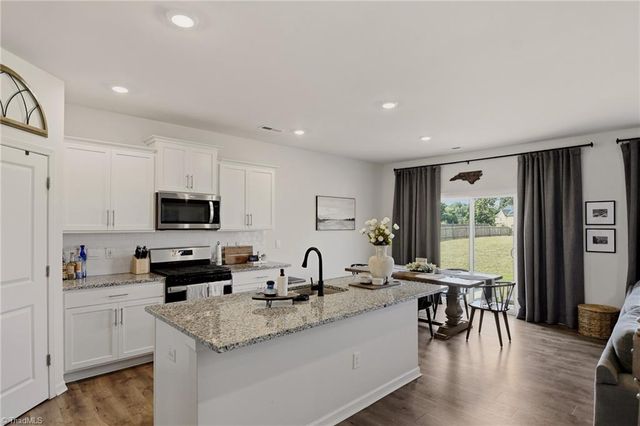 3626 Tyburn Trace, Browns Summit, NC 27214