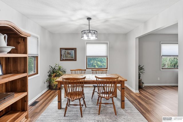 18 Scarlet Oaks Road, Council Bluffs, IA 51503