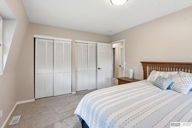 18 Scarlet Oaks Road, Council Bluffs, IA 51503