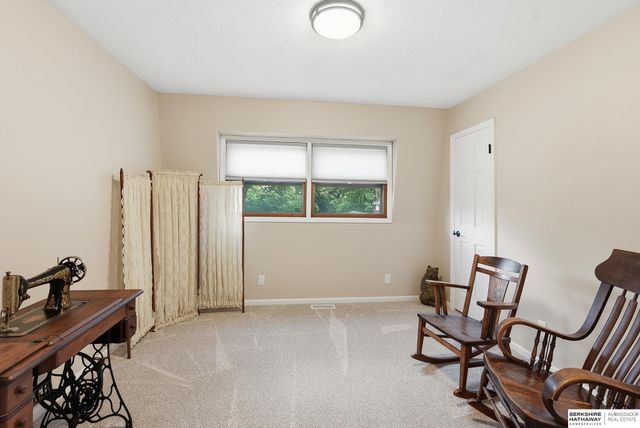 18 Scarlet Oaks Road, Council Bluffs, IA 51503
