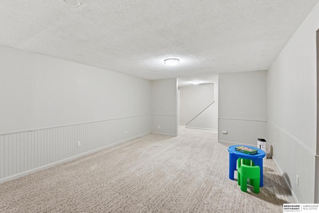 18 Scarlet Oaks Road, Council Bluffs, IA 51503
