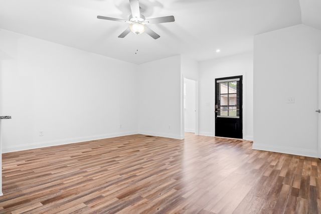 579 Faye Aly, Springfield, TN 37172