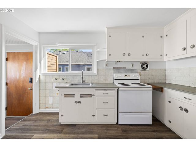 1326 Se 49TH Ave, Portland, OR 97215