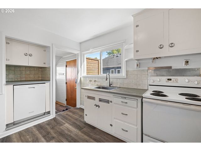 1326 Se 49TH Ave, Portland, OR 97215