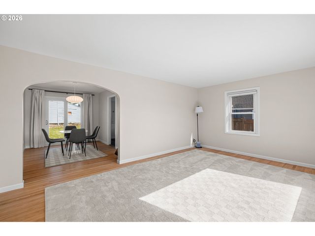 1326 Se 49TH Ave, Portland, OR 97215