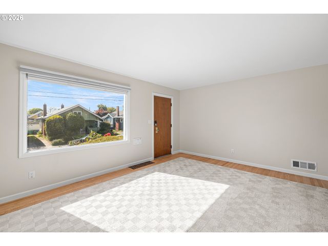 1326 Se 49TH Ave, Portland, OR 97215