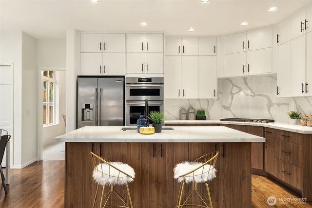 23139 SE 27th Way, Sammamish, WA 98075