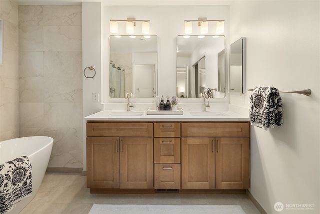 23139 SE 27th Way, Sammamish, WA 98075