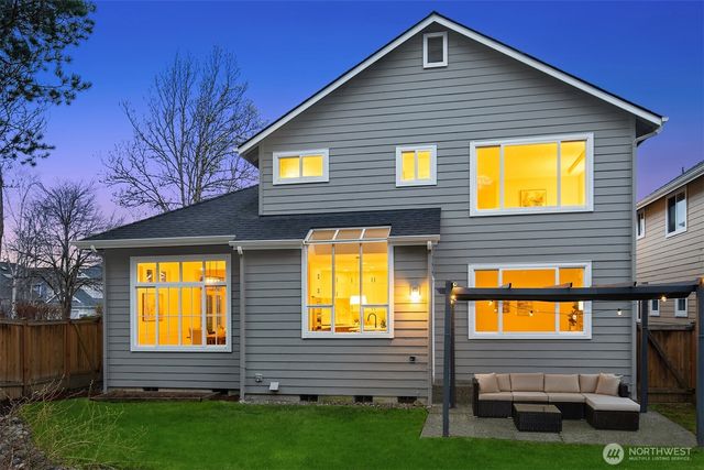 23139 SE 27th Way, Sammamish, WA 98075