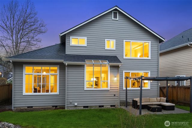 23139 SE 27th Way, Sammamish, WA 98075