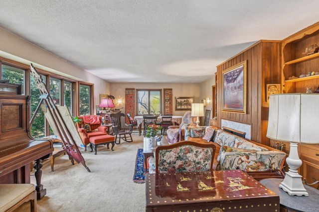 5536 Saint Johns Avenue, Edina, MN 55424