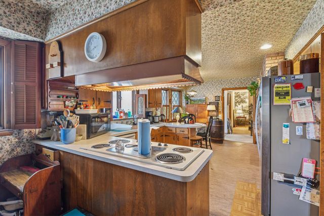 5536 Saint Johns Avenue, Edina, MN 55424