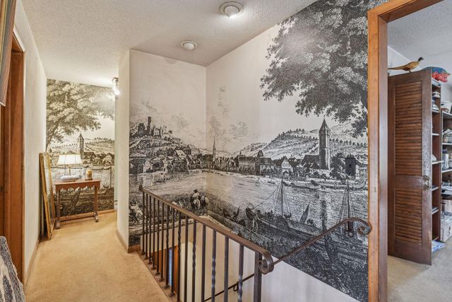 5536 Saint Johns Avenue, Edina, MN 55424