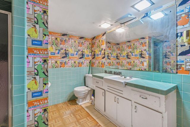 5536 Saint Johns Avenue, Edina, MN 55424