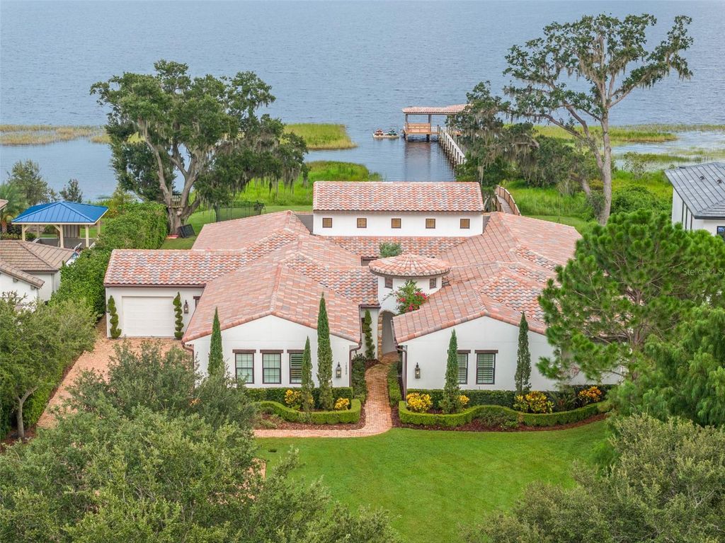 Image 2 of property listing at 10339 HART BRANCH CIRCLE, Orlando, FL 32832