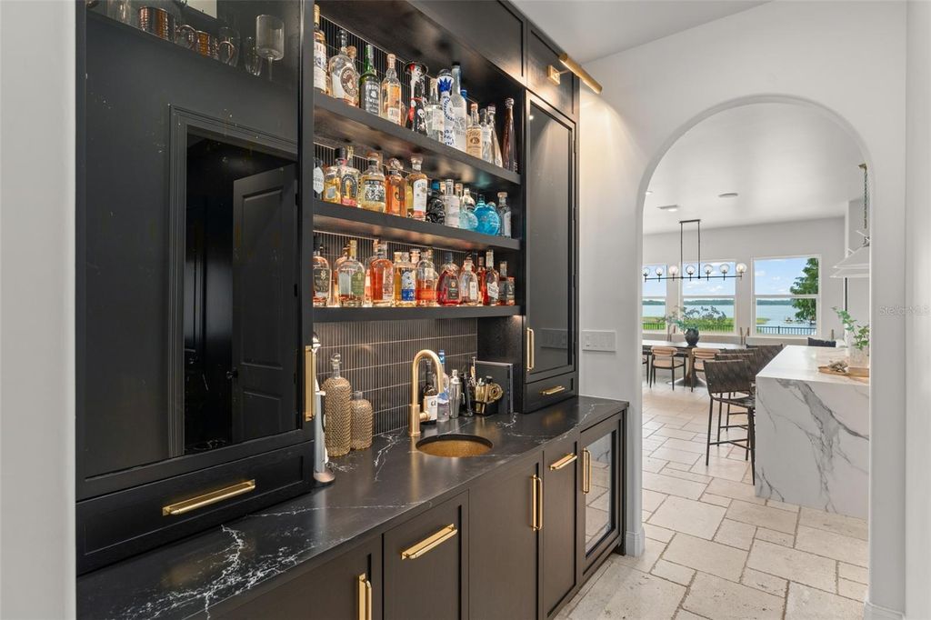 Image 28 of property listing at 10339 HART BRANCH CIRCLE, Orlando, FL 32832