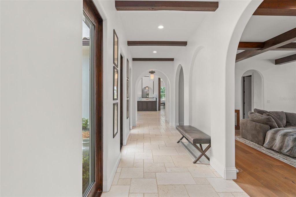 Image 33 of property listing at 10339 HART BRANCH CIRCLE, Orlando, FL 32832