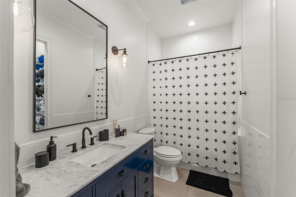 Image 52 of property listing at 10339 HART BRANCH CIRCLE, Orlando, FL 32832